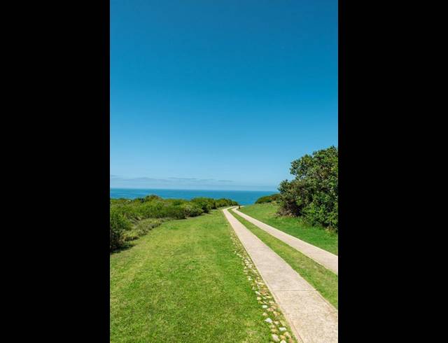 LAND FOR SALE IN MOQUINI